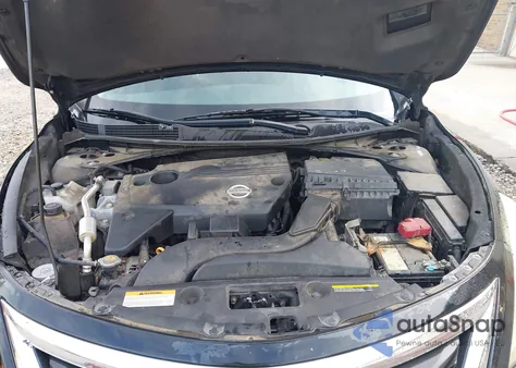 2015 Nissan Altima 2.5/2.5 S/2.5 Sl/2.5 Sv z USA, uszkodzony, nr VIN 1N4AL3AP1FN303492